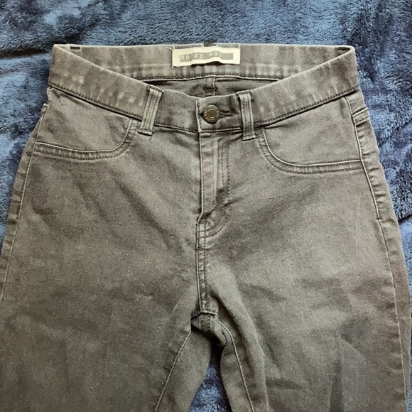 Black Noisy may Jeans - Picture 2 of 6